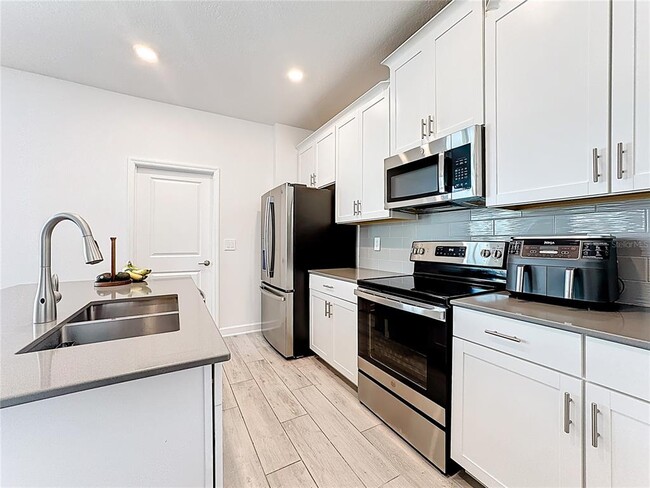 Building Photo - 3077 Ella Wy