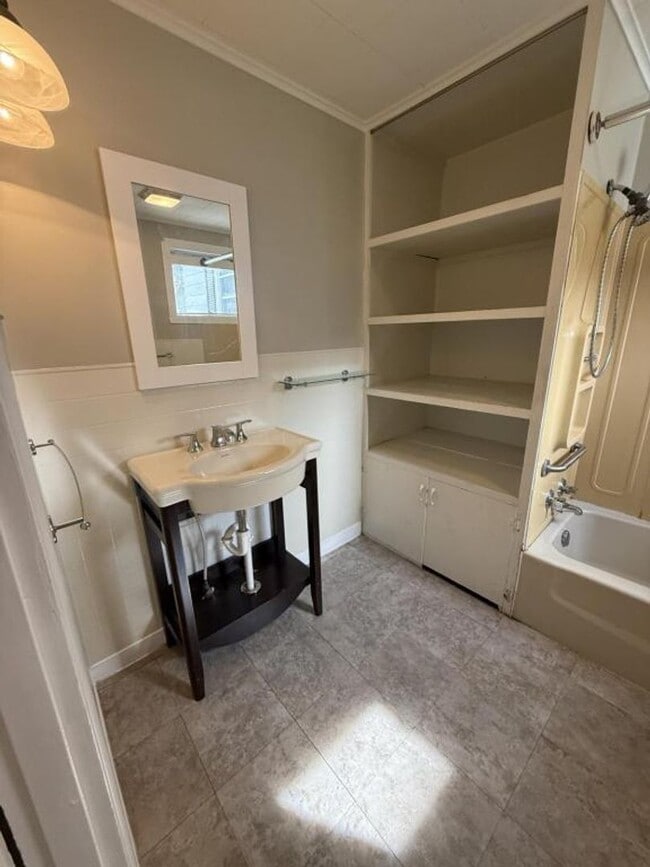 Building Photo - COMING SOON! 3 Bedroom in Newport, PA!