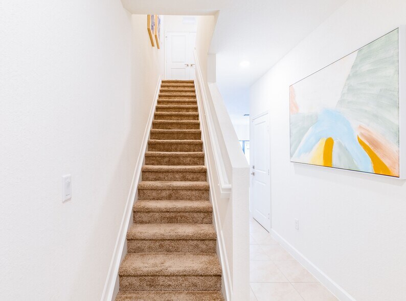 Building Photo - 1156 SW 6th Ct