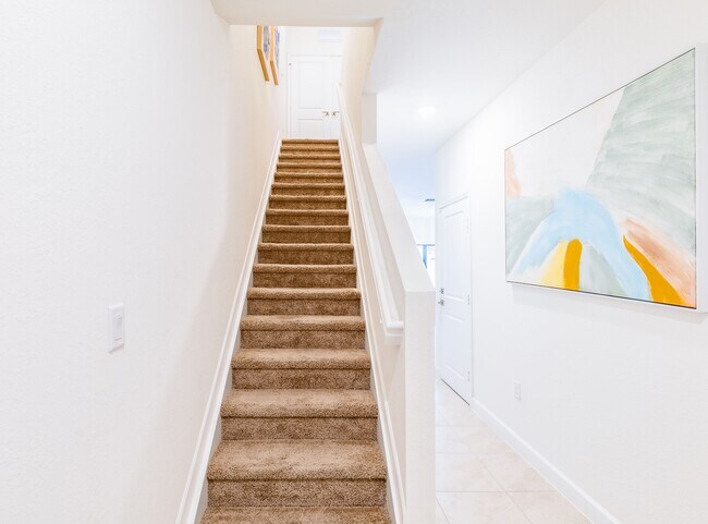 Building Photo - 1156 SW 6th Ct