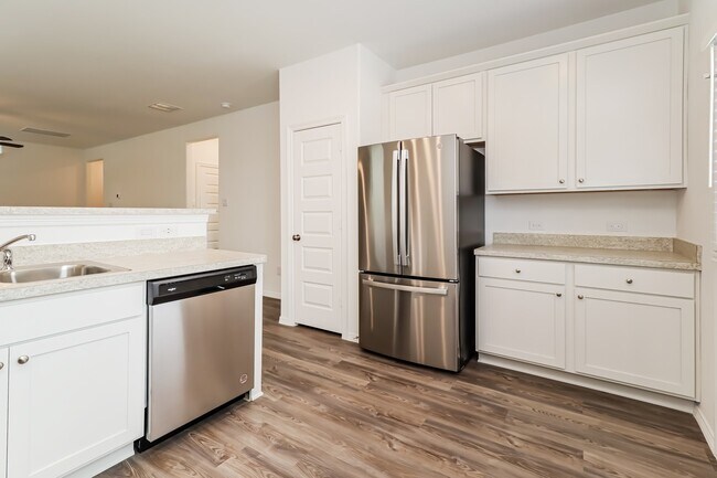 Building Photo - 16750 Rover Ln