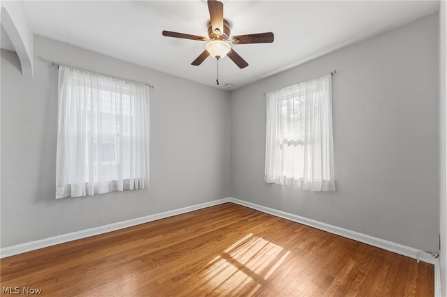 Building Photo - 602 Huntmere Dr