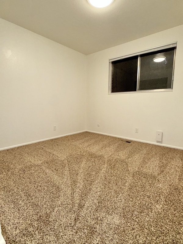 Building Photo - 2175 S 300 E