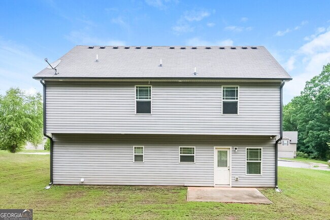 Building Photo - 592 Joneus Dr