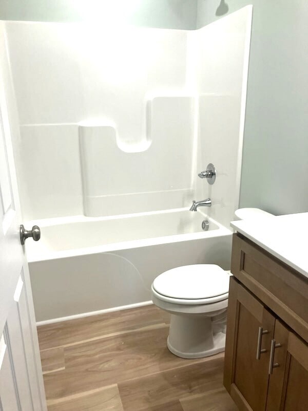 Building Photo - Brand New Beautiful Home with 2 car garage and appls!