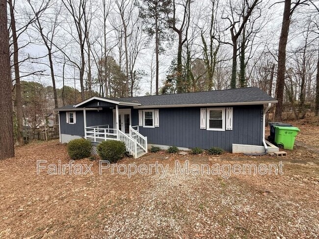 Building Photo - 6906 Baywood Dr