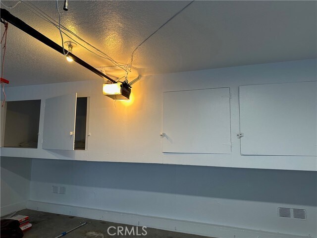 Building Photo - 2214 Manhattan Beach Blvd