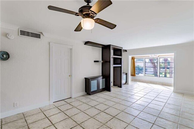 Building Photo - 2800 Fiore Way