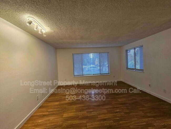 Building Photo - 2711 Newton St