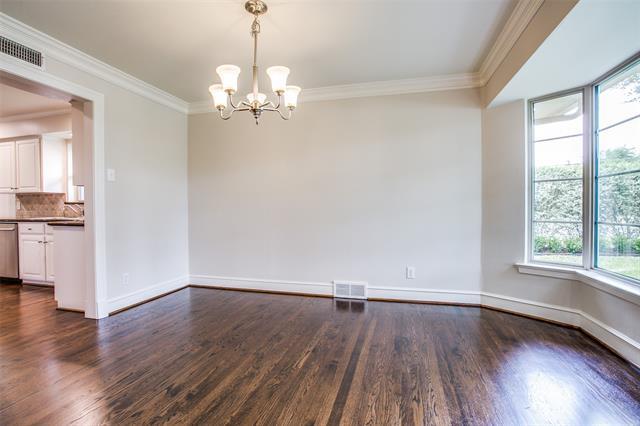 Building Photo - 6908 Lavendale Ave