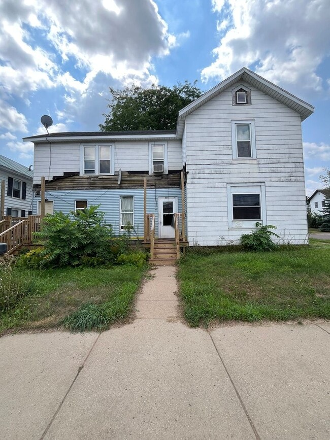 Building Photo - 520 N High St