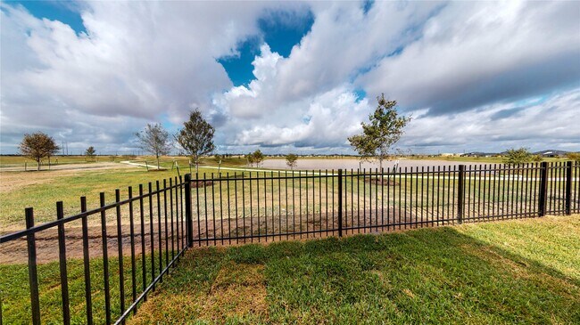 Building Photo - 28950 Yulee Mill Dr