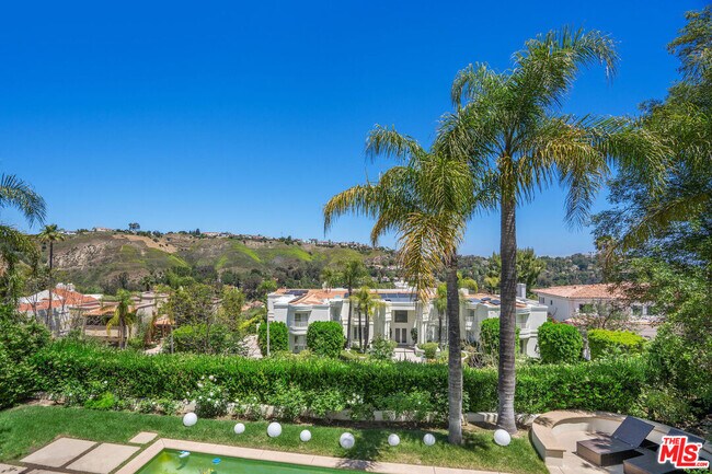 Building Photo - 24907 Marbella Ct