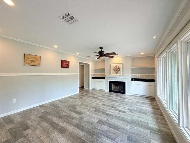 Building Photo - 5019 Yarwell Dr