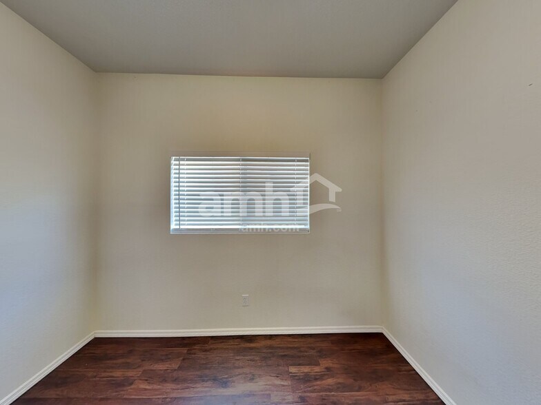 Building Photo - 388 E Atlas Cedar Pl