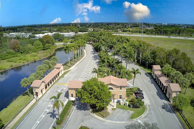 Building Photo - 14774 SW 10th St