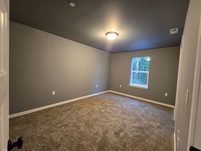 Building Photo - 1820 chipman St SE