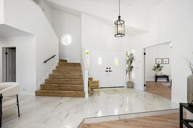 Building Photo - 76817 Manor Ln