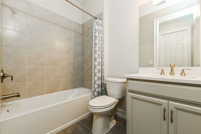 Building Photo - Annual Unfurnished Rental – 3Bedroom Home in Enbrook, South Naples