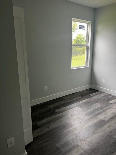 Building Photo - 5517 Ponce De Leon Blvd