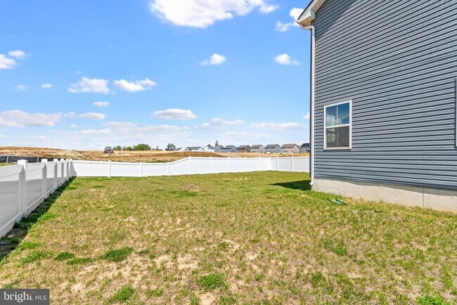 Building Photo - 105 Weston Dr