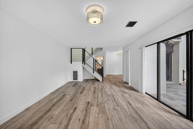 Building Photo - 3579 Cocoplum Cir