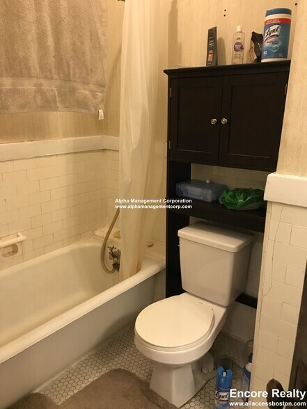 Building Photo - 17-19 Washington St. Unit 515