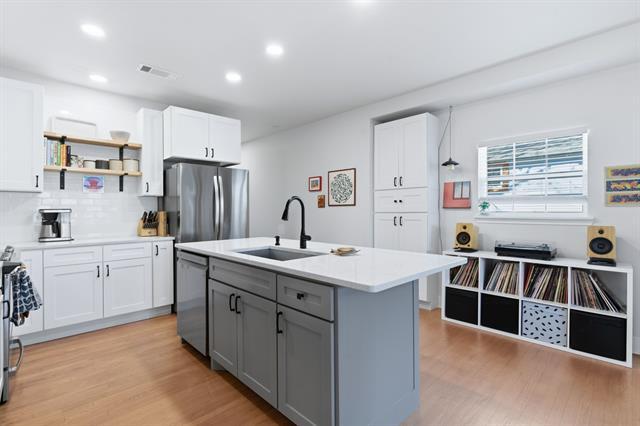 Building Photo - 2410 Catherine St