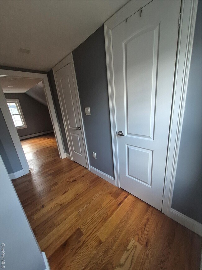 Building Photo - 190-18-190114 114th Dr