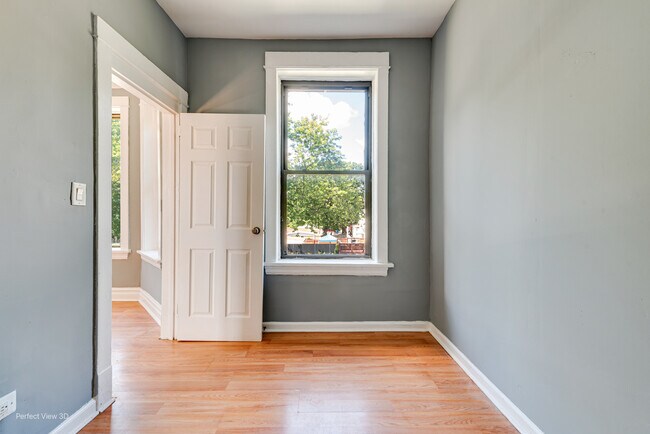Building Photo - 1451 N Monticello Ave