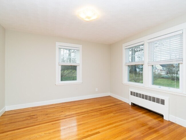Building Photo - 5 Mangano Ct