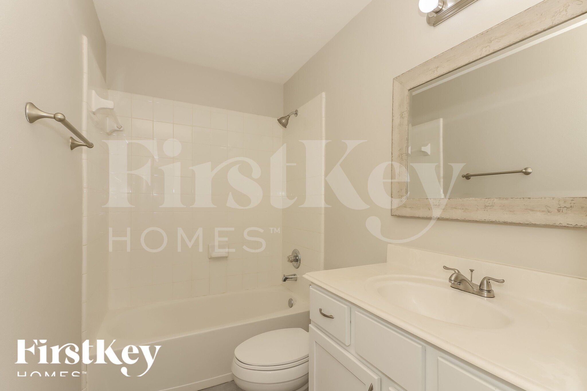 Building Photo - 16114 Speyburn Ct