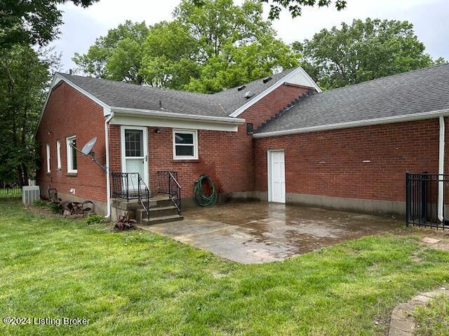 Building Photo - 42 Narwood Dr