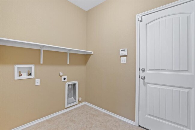 Building Photo - 18601 Pencil Cactus Dr