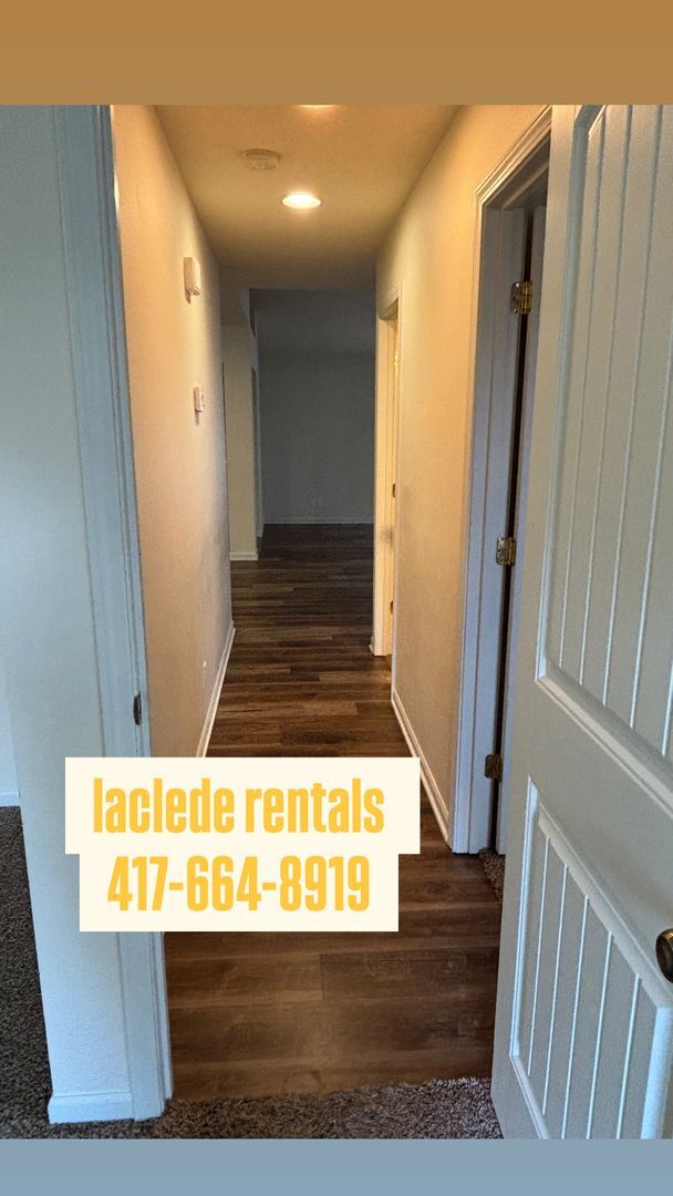 Building Photo - 2 BEDROOM 2 BATHROOM DUPLEX FOR RENT