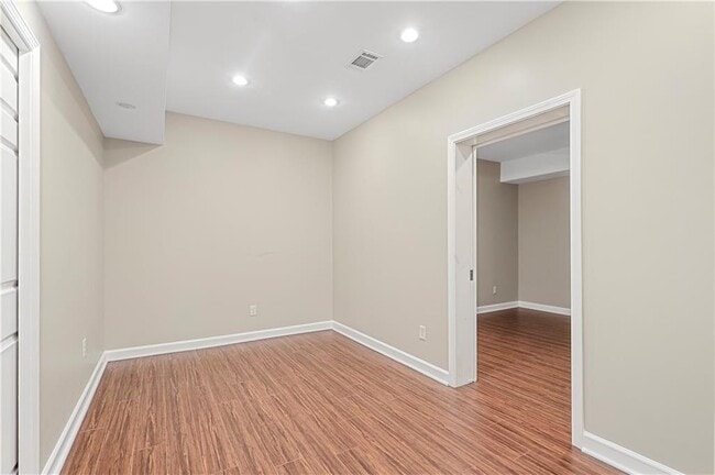 Building Photo - 2381 Oak Grove Meadows