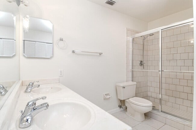 Building Photo - 363 W Camino Real