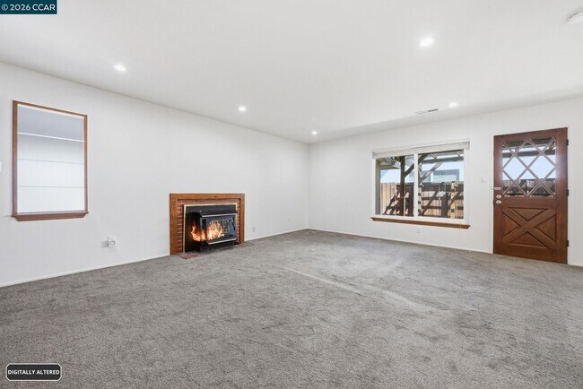 Building Photo - 1930 Sunshine Dr