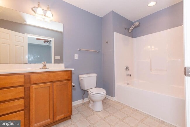 Building Photo - 228 Morlatt Ln