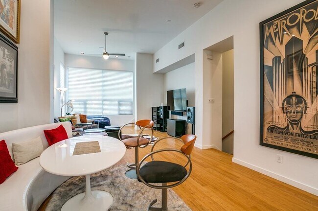 Building Photo - 744 Cannen John Ln