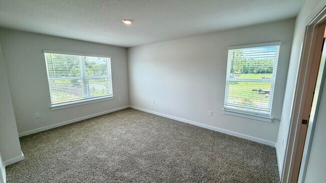 Building Photo - 13 S Main Deck Dr