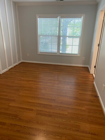 Building Photo - 10102 Glenburn Ln