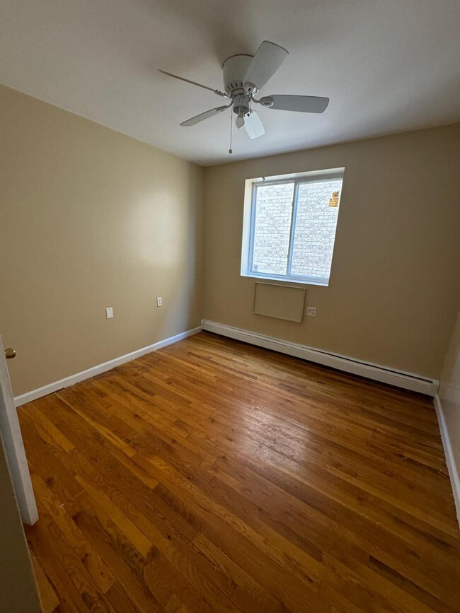 Building Photo - 115 Pugsley Ave