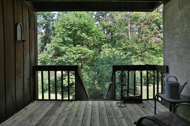 Building Photo - 4966 Wintersong Ln