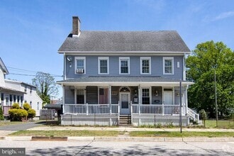 Building Photo - 330-332-332 E Broadway