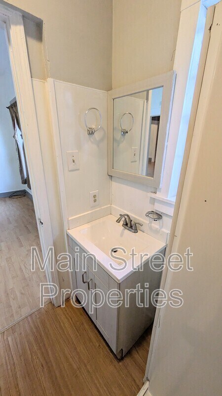 Building Photo - 1014 W Gregory St