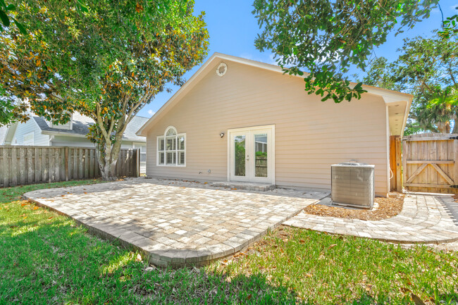 Building Photo - 137 Patrick Mill Cir