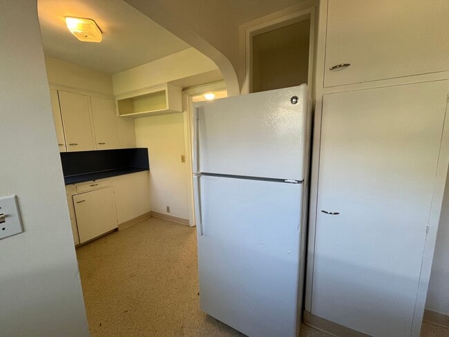 Building Photo - Wonderful 2 Bd 1 Ba home in Woodstock! Covered driveway, Large yard and Shop/Shed !!!