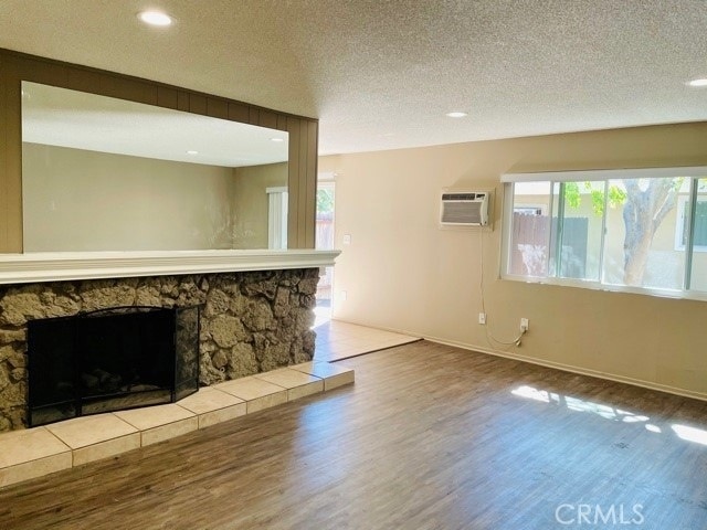 Building Photo - 15641 Tustin Village Way