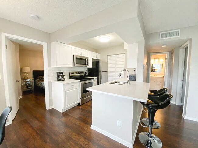 Building Photo - Westwood Boulevard, Orlando, FL 32821 - 2 ...